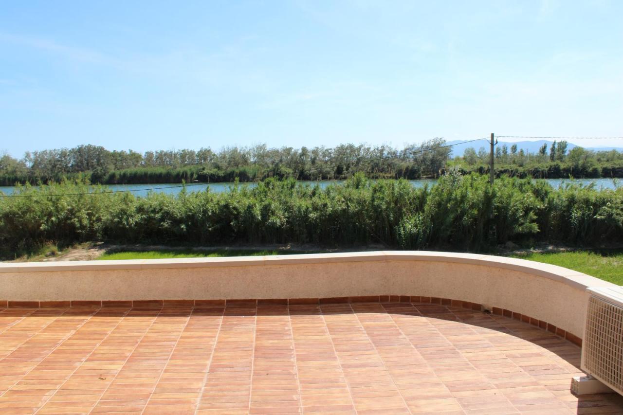 Villa De L'Ebre Deltebre Extérieur photo