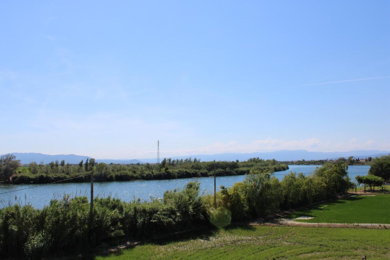Villa De L'Ebre Deltebre Extérieur photo